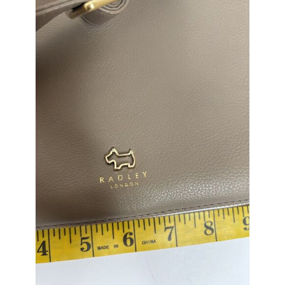 Radley London Beige Gray Leather Shoulder Bag Zip Top Crossbody Designer Purse - Picture 14 of 14